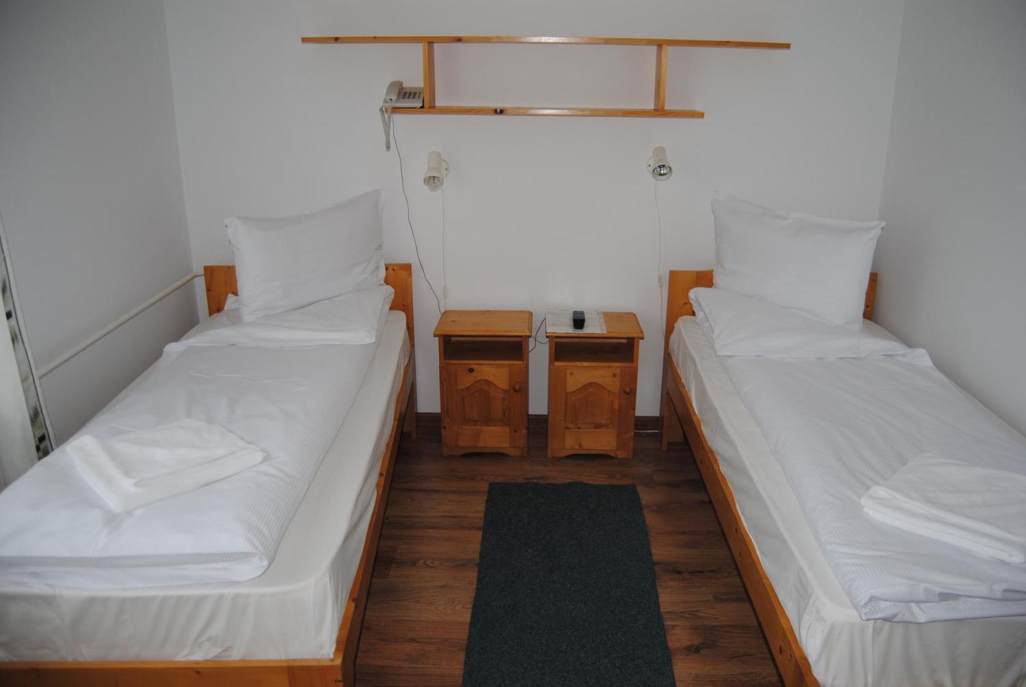 סובאטה Hostel Teleki מראה חיצוני תמונה