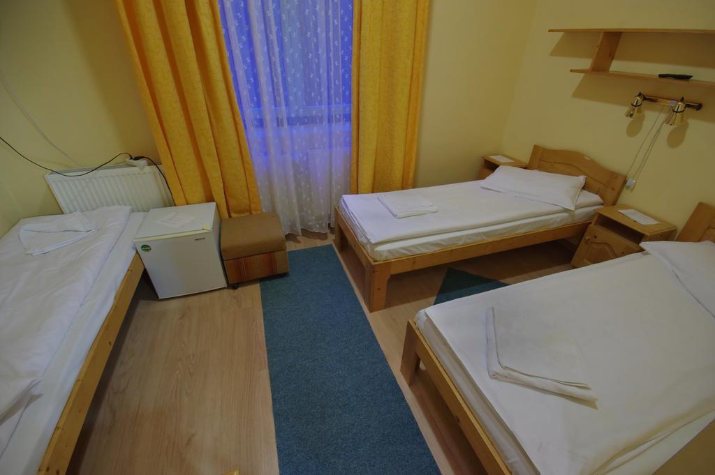 סובאטה Hostel Teleki מראה חיצוני תמונה